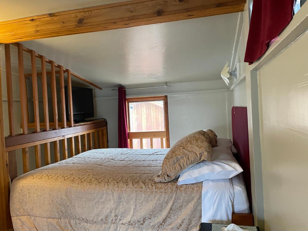 Luna Bed & Breakfast Grand Forks Buitenkant foto