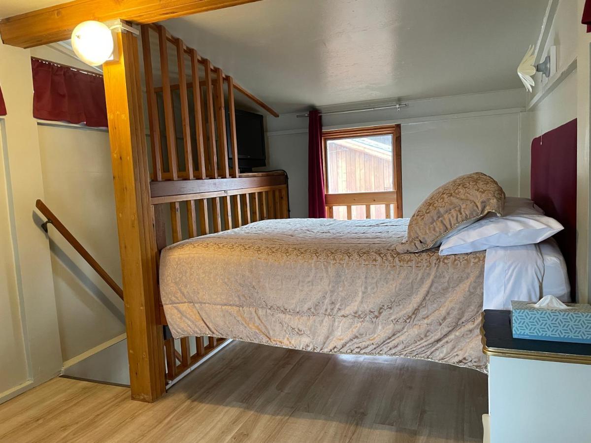 Luna Bed & Breakfast Grand Forks Buitenkant foto