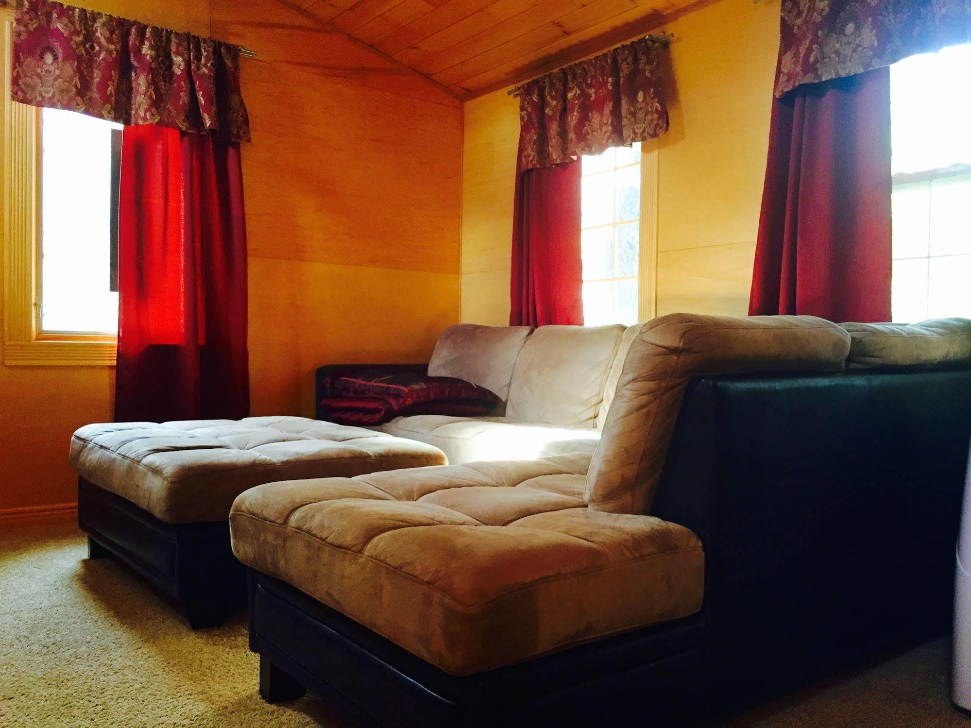 Luna Bed & Breakfast Grand Forks Buitenkant foto