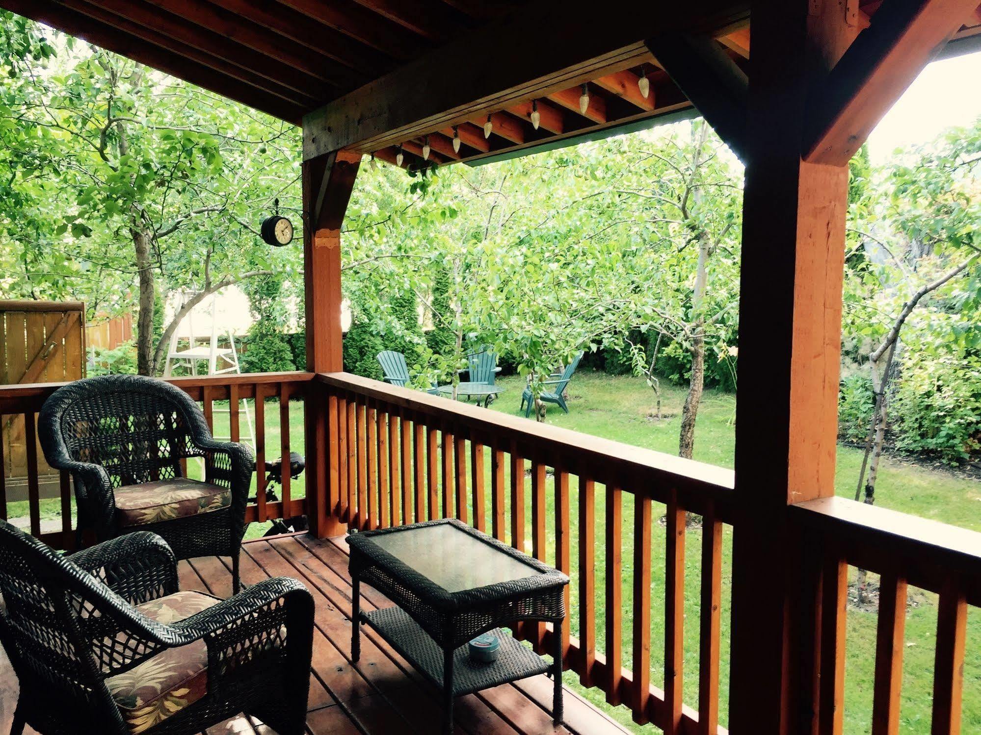 Luna Bed & Breakfast Grand Forks Buitenkant foto